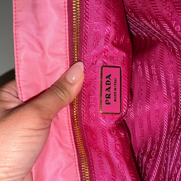 Prada vintage nylon pink shoulder bag authentic - Picture 10 of 10